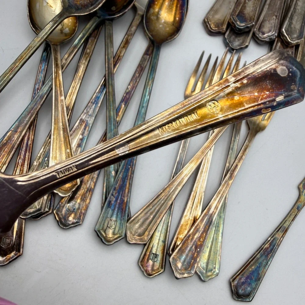 Victor S. Co. Silverplate Flatware 60pc Set Mix Silver Tarnish Art Deco Radisson